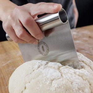 Teigschaber aus Edelstahl